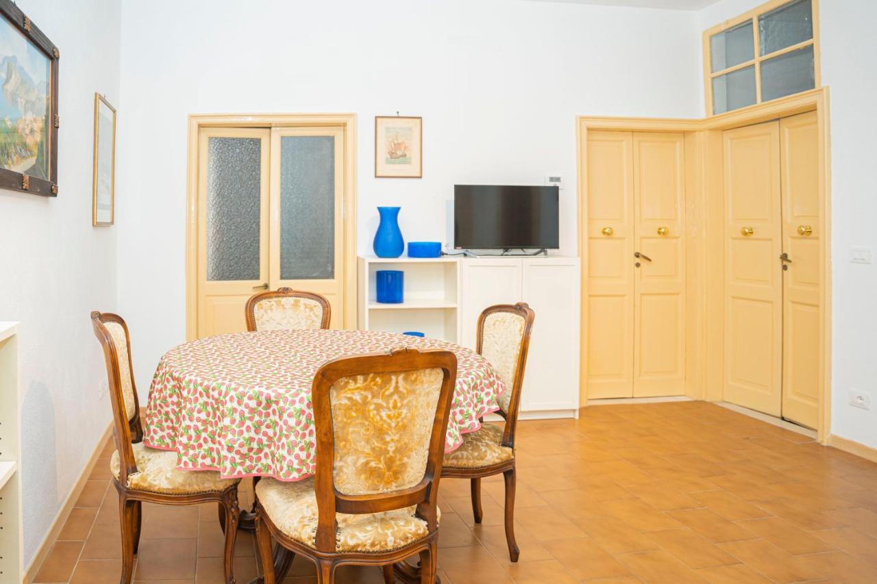 057 - Casa Portobello, Centrale A 50 Metri Dal Mare 세스트리레반떼 외부 사진