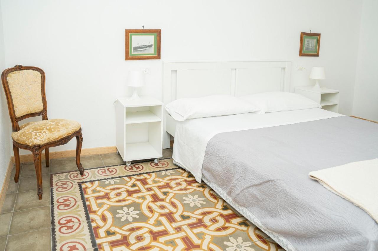 057 - Casa Portobello, Centrale A 50 Metri Dal Mare 세스트리레반떼 외부 사진